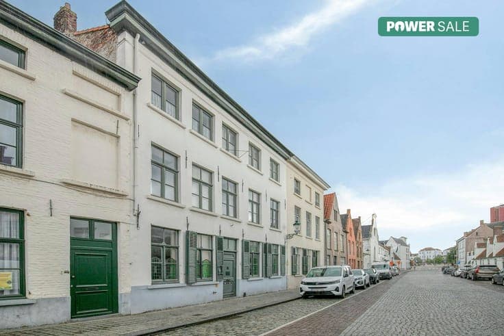 Charming mansion for sale in the city center of Bruges