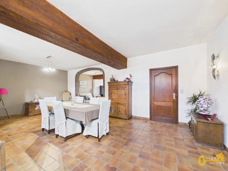 3-bedroom house with garage and 20-are garden