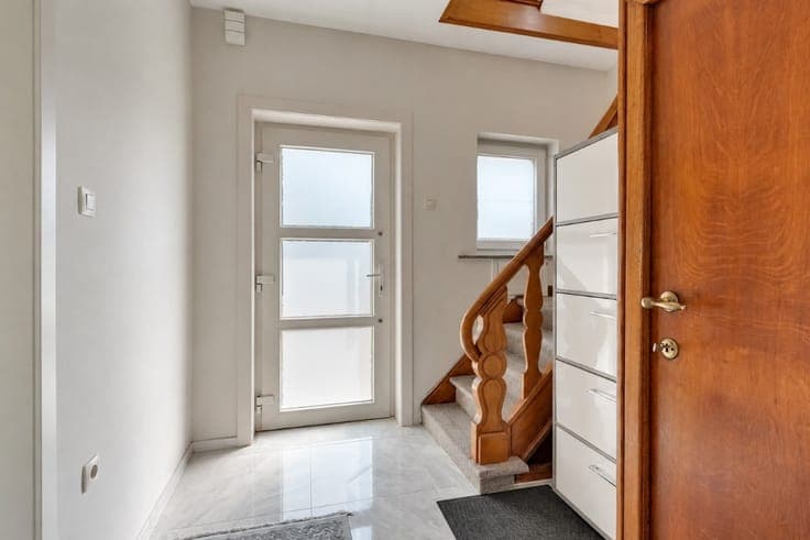 Semi-detached family home in Genk with garden