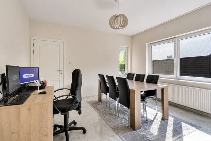 Semi-detached family home in Genk with garden