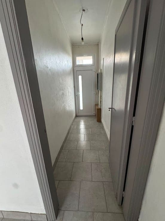 OPEN HUIS MAANDAG 27/07 van 18u tot 19u. Zeer centraal, m...