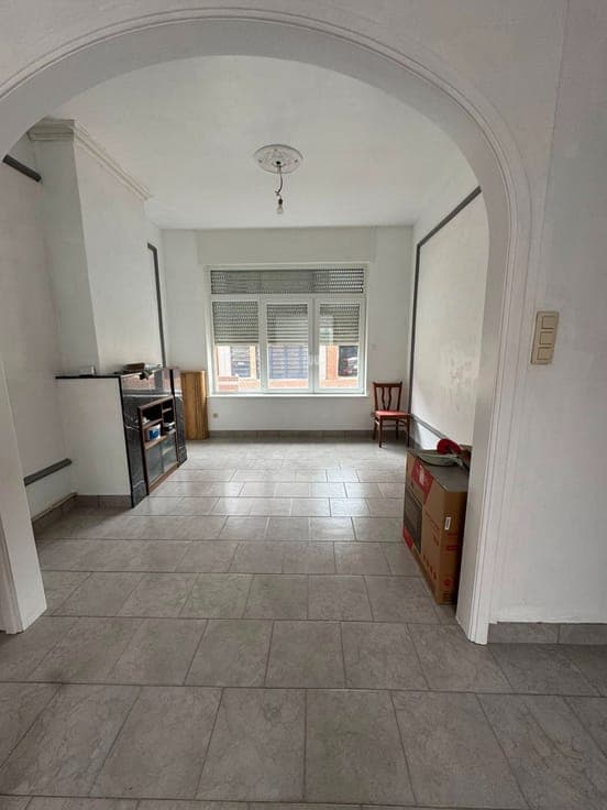 OPEN HUIS MAANDAG 27/07 van 18u tot 19u. Zeer centraal, m...