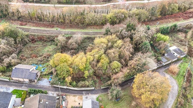 1,784 m² Building Plot Ideally Located in Huy!