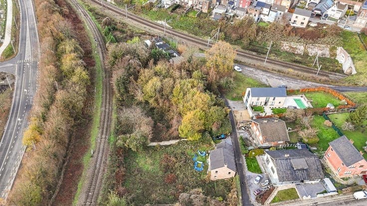1,784 m² Building Plot Ideally Located in Huy!