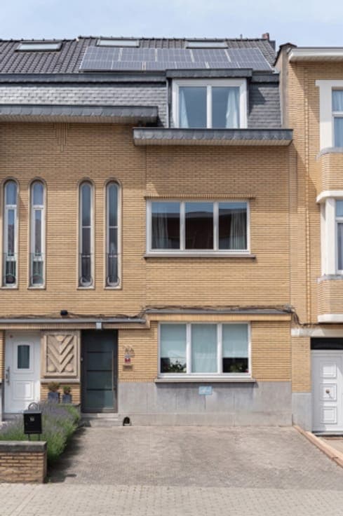 4-Bedroom Family Home with Garden