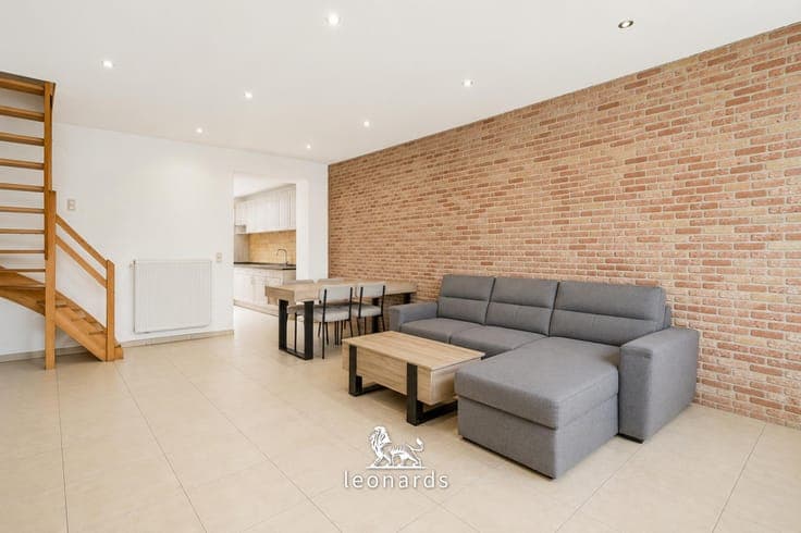 Move-in ready house in Moeskroen, ideal investment