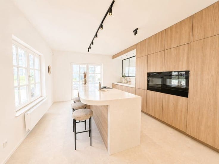 Move-in ready villa for sale near the beach Knokke-Duinberge