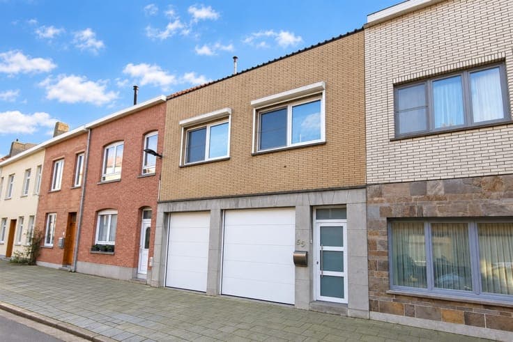 Instapklare woning met 3 slpks, zuidgerichte tuin en dubb...