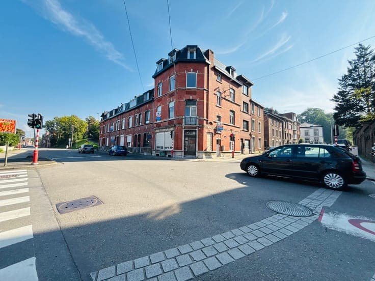 MAISON UNIFAMILIALE - 11CH - INVESTISSEMENT