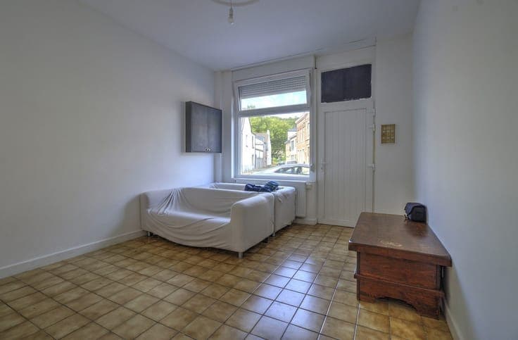 Maison 4ch en très bon état avec cour et garage