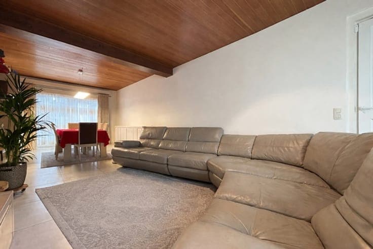 6-bedroom house ±170 m² with garden SE & garage