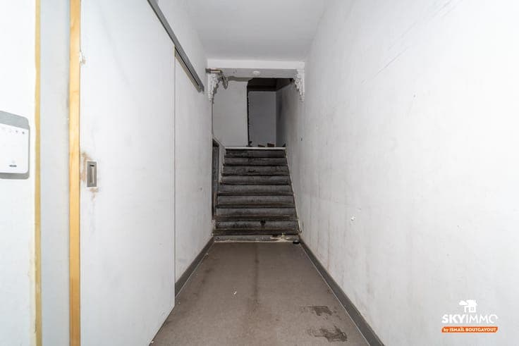 MAISON - A CHÊNEE - PEB C- CE CONFORME - GARAGE