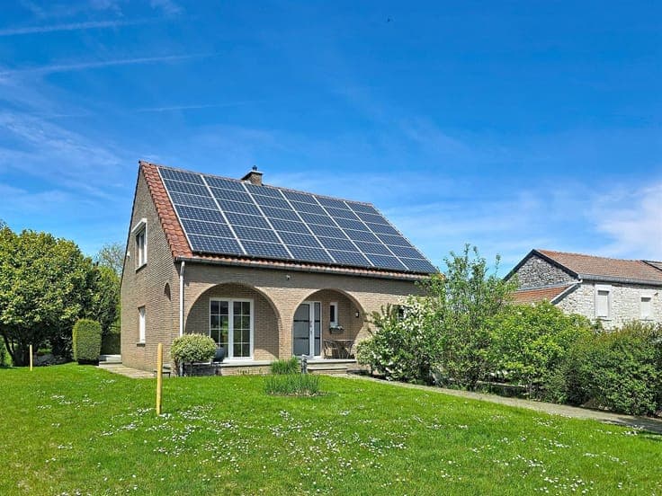 VILLA 4F - 4CH - GARAGE - TERRASSE - JARDIN - PISCINE