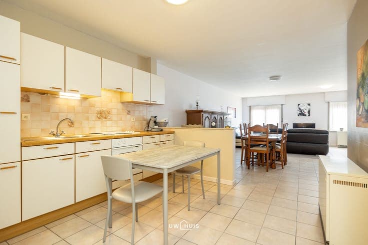 3 UNITS – WORRY-FREE INVESTMENT PROPERTY