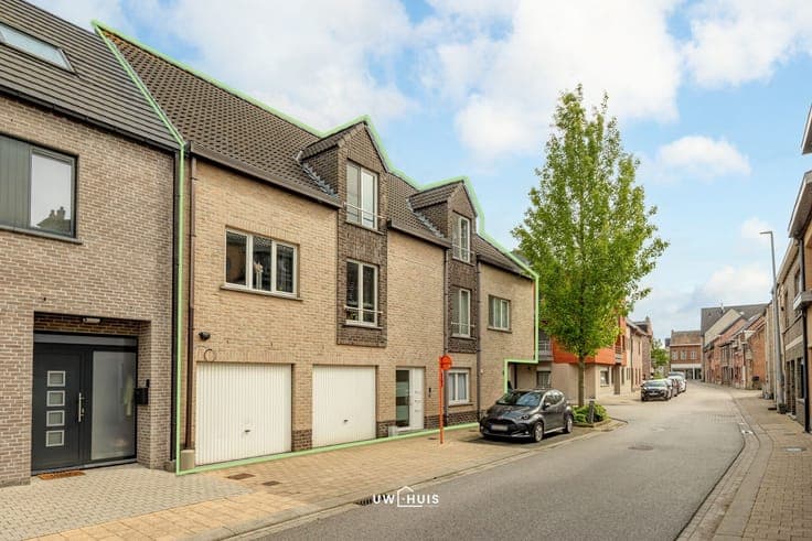 3 UNITS – WORRY-FREE INVESTMENT PROPERTY