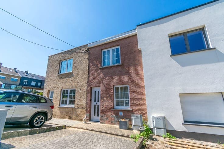 Woning met 2 slaapkamers, staanplaats, tuin en terras