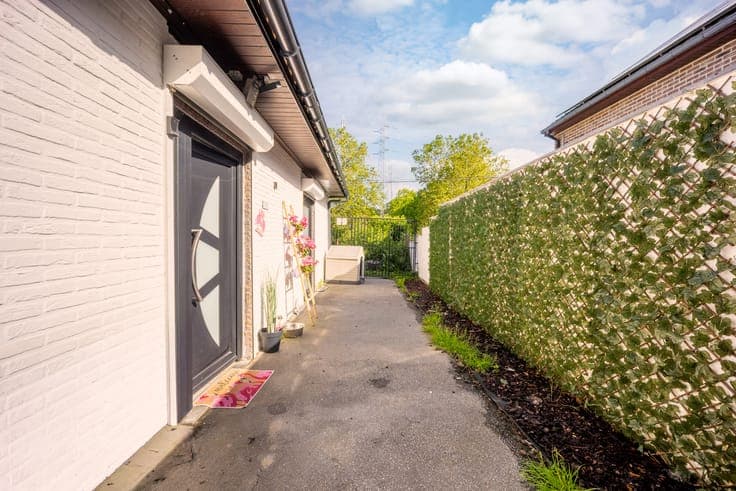 SUPER BUNGALOW 4F - 2 CH - ELEC OK - PEB C - JARDIN - GARAGE