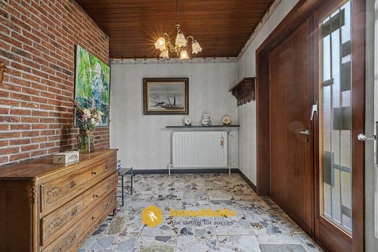 Te renoveren bungalow met 3 slaapkamers te koop in Oostakker