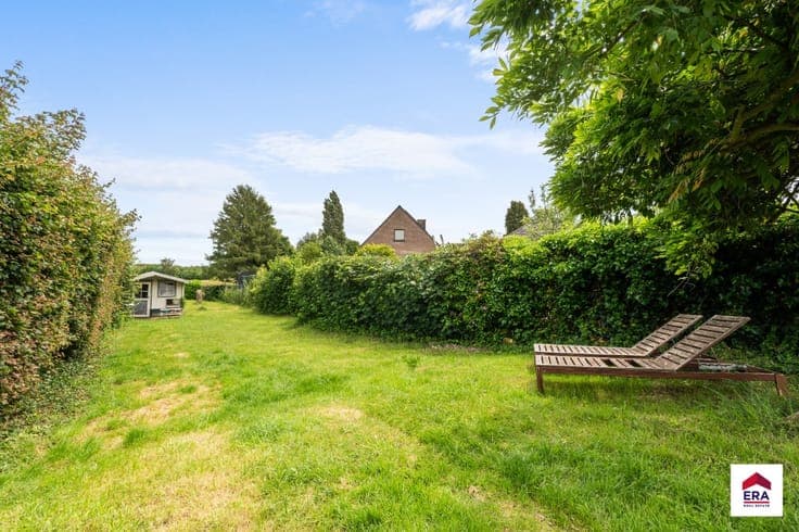 Semi-detached house for sale in Asse