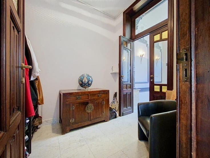 Ambiorix Square and Jambline de Meux Square / Manor house "a