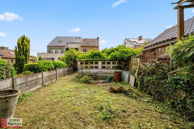 Rustig gelegen halfopen bebouwing met tuin en vlotte verb...