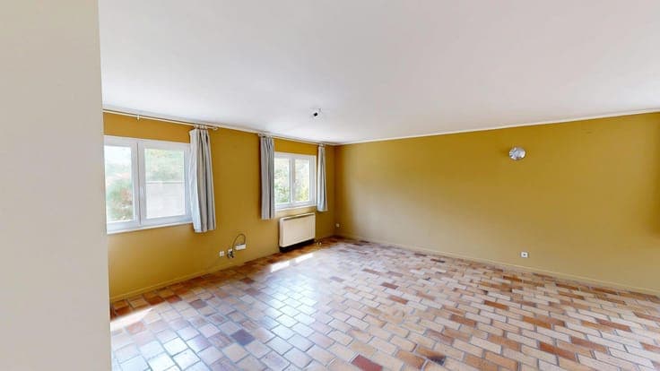 Belle villa avec garage, terrasse et jardin dans le "1815"