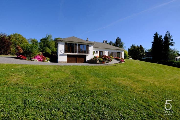 TILFF - Splendid 3 BR. single family villa with garden