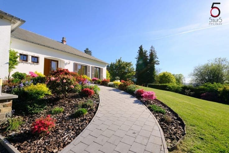 TILFF - Splendid 3 BR. single family villa with garden
