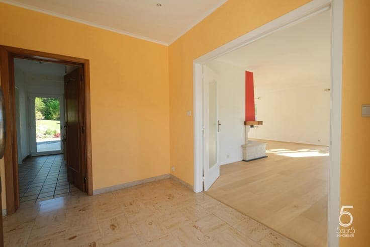 TILFF - Splendid 3 BR. single family villa with garden
