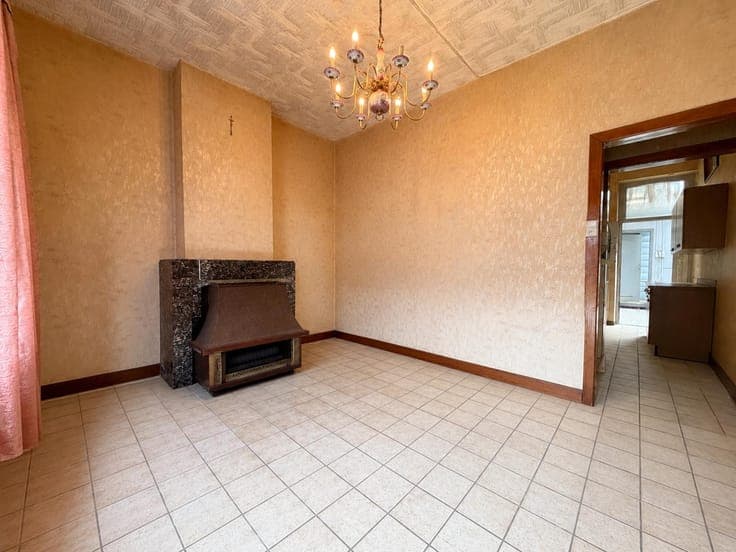 Maison 3 chambres avec jardin à rénover –Idéal investisseur