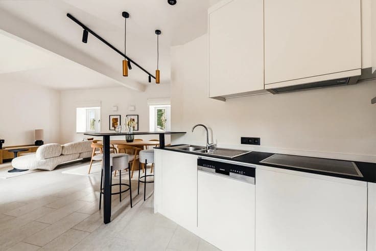 Villa in the heart of a private park