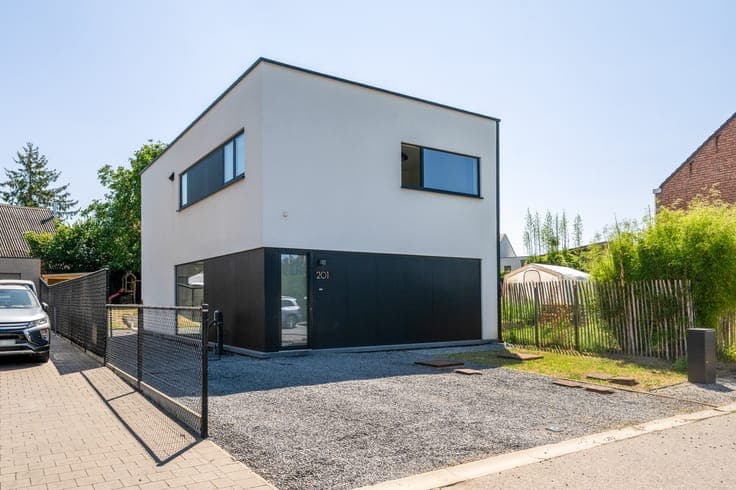 Energiezuinige woning met 3 slpkrs en bureau te Kampenhout