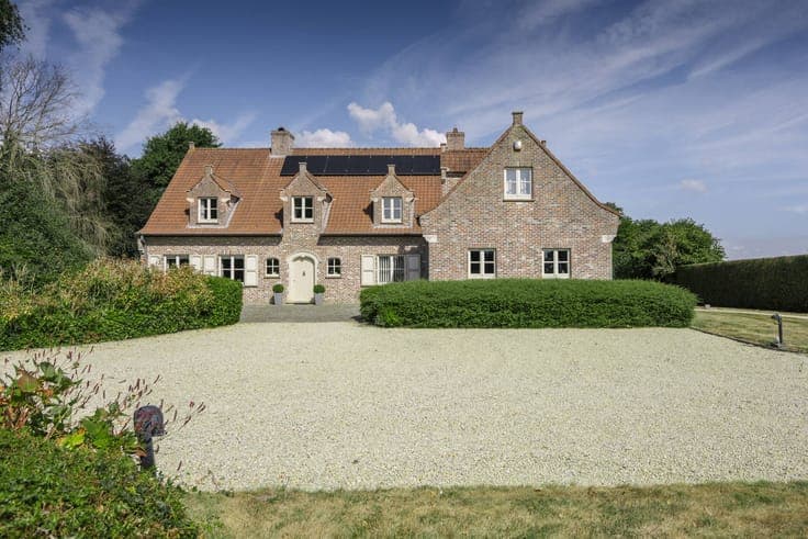 Exclusive villa on an idyllic plot of 8,553m² in Deinze