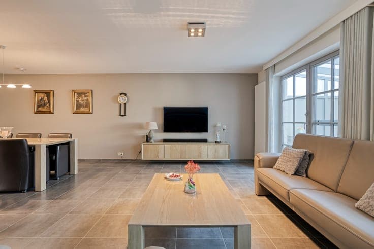 Prachtige instapklare woning in hartje van Staden (zeer r...