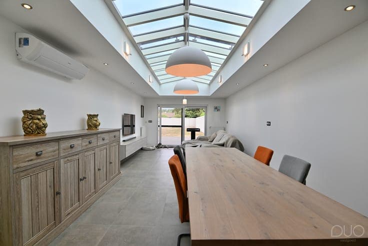 Kwalitatief gerenoveerde gezinswoning met 4 slaapkamers i...