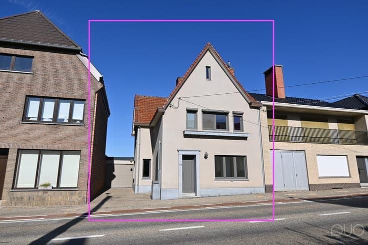 Kwalitatief gerenoveerde gezinswoning met 4 slaapkamers i...