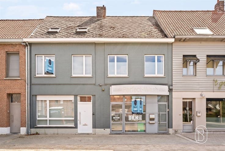 Spacious, versatile home with 5 bedrooms and a multipurpose