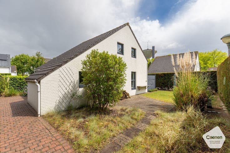 Instapklare vakantiewoning met 4 slaapkamer en garage
