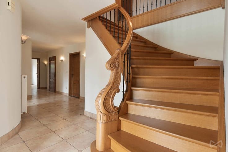 An exceptionally spacious property with space for a self-con