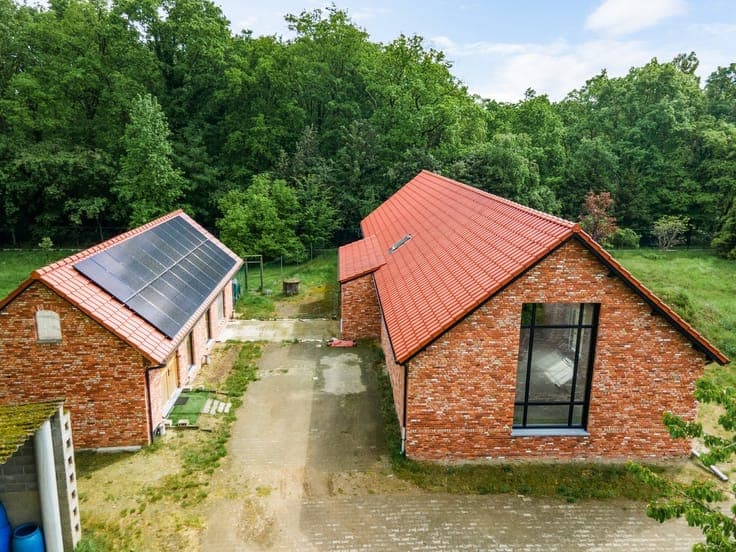 multi-purpose building