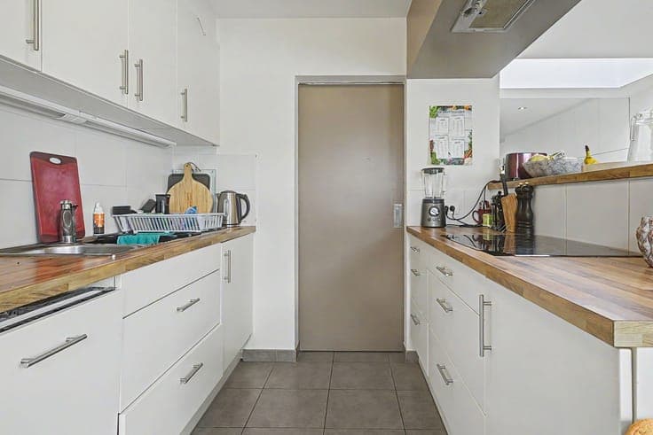 Move-in ready house with a favourable EPC rating, 5 bedrooms