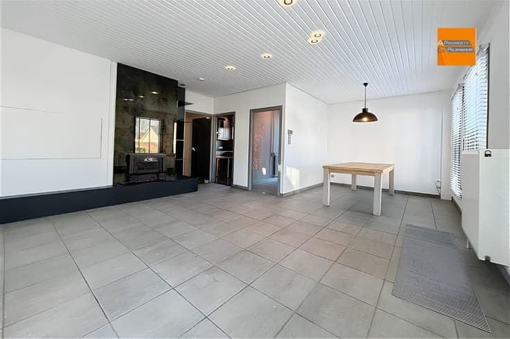 Spacious bungalow with a large garden, located in a quiet, f