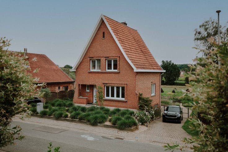 Ruime woning met grote tuin