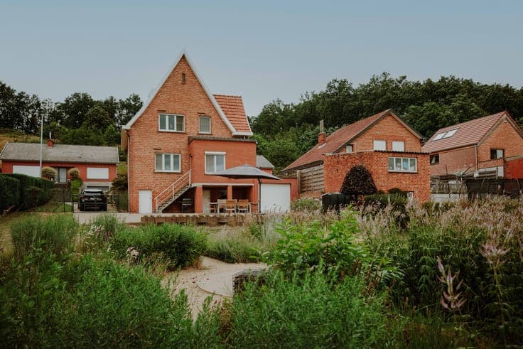 Ruime woning met grote tuin