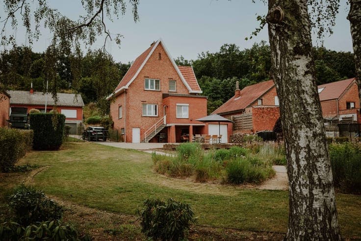Ruime woning met grote tuin