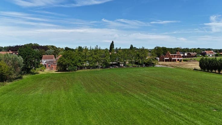 Exclusieve eigendom met 4 slaapkamers (5682m²)