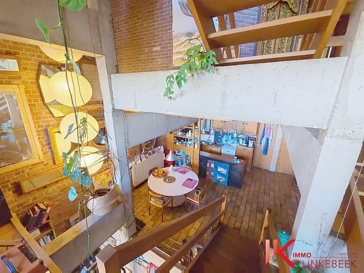 Architect-designed house – Willy Serneels – 242 m² – South-w