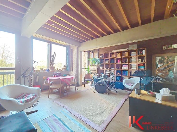 Architect-designed house – Willy Serneels – 242 m² – South-w