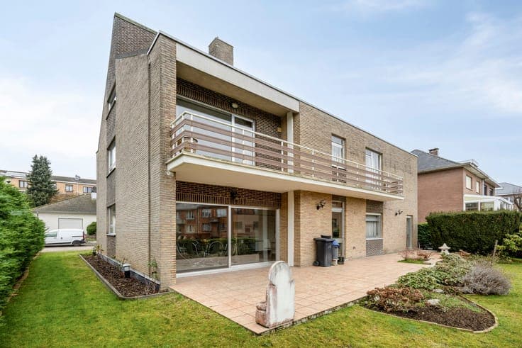 Spacious Family Home with Multi-Generation Potential