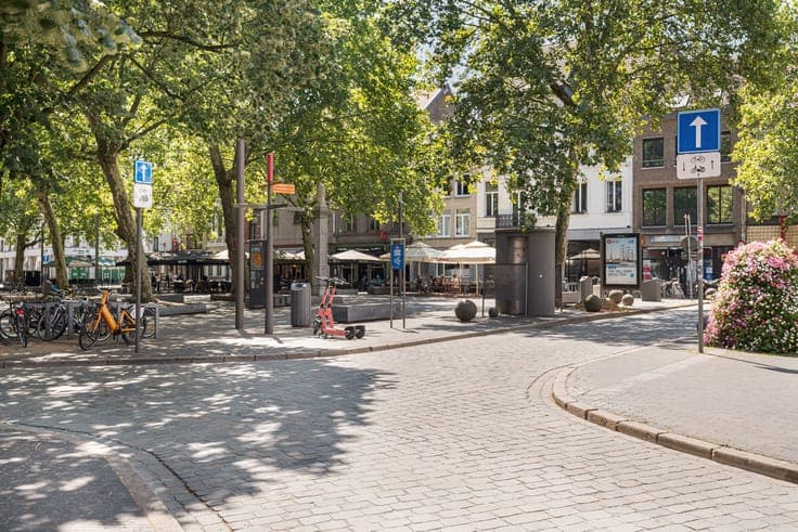 Opbrengsteigendom met zes studentenkamers in studentenbuu...